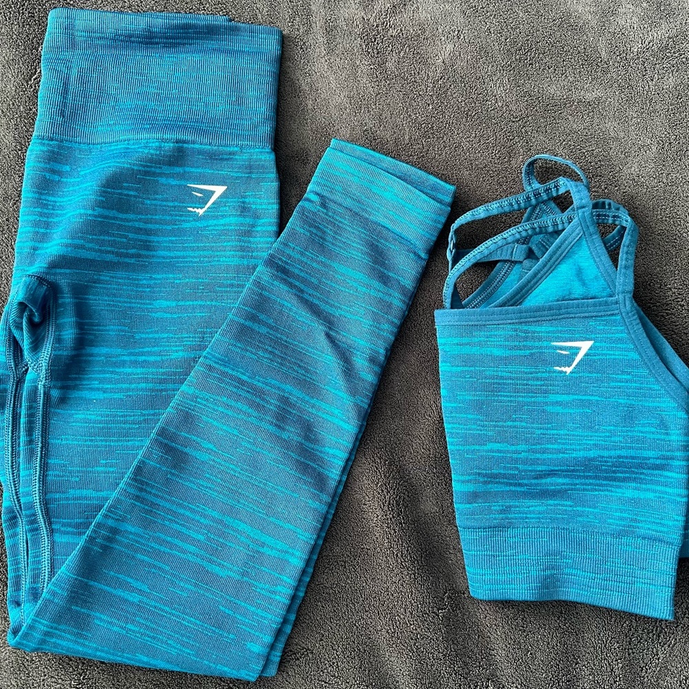GymShark Set - bra and seamless leggings.